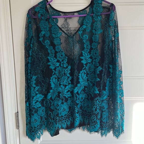 Lace long sleeve Shirt - Picture 2 of 4